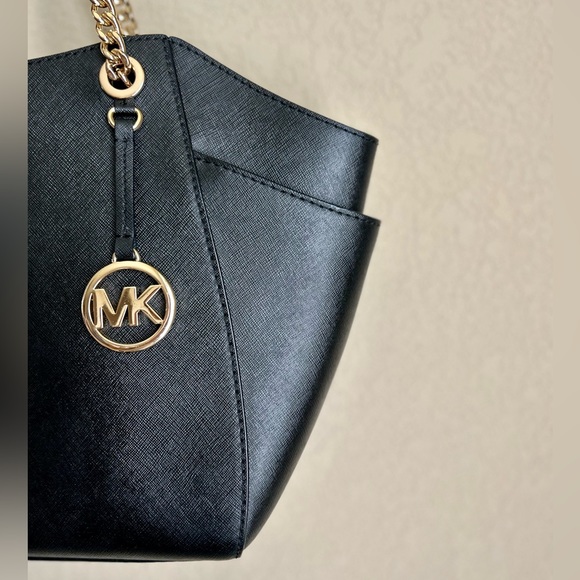 Michael Kors chain shoulder purse - Picture 4 of 5